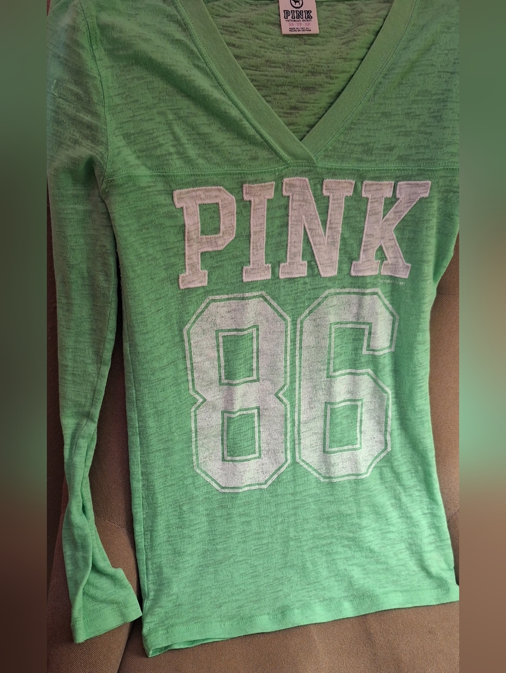 PINK 86 Long Sleeve V-Neck Top in Mint Green Vintage
